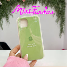 Cargar imagen en el visor de la galería, Funda Iphone Logo Silicon Case