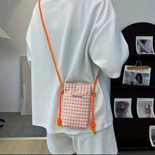 Cargar imagen en el visor de la galería, Bandolera Estampado Vichy - MissFundas 