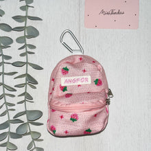 Cargar imagen en el visor de la galería, Llavero Tipo Mochila